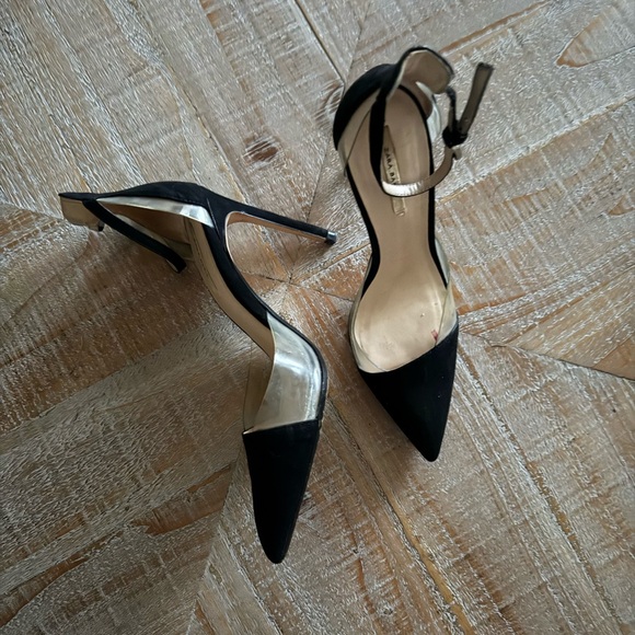 Zara Basic Heels - Picture 2 of 8
